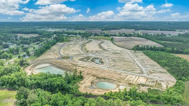 $306,990 | 406 Oak Knl Drive, Unit LOT 42, Jacksonville, NC 28540