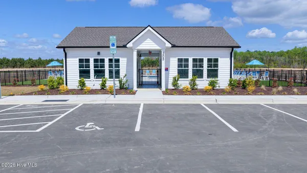 $312,440 | 406 Oak Knl Drive, Unit LOT 42, Jacksonville, NC 28540