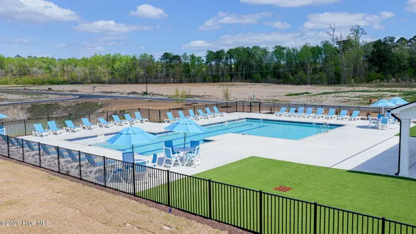 $312,440 | 406 Oak Knl Drive, Unit LOT 42, Jacksonville, NC 28540