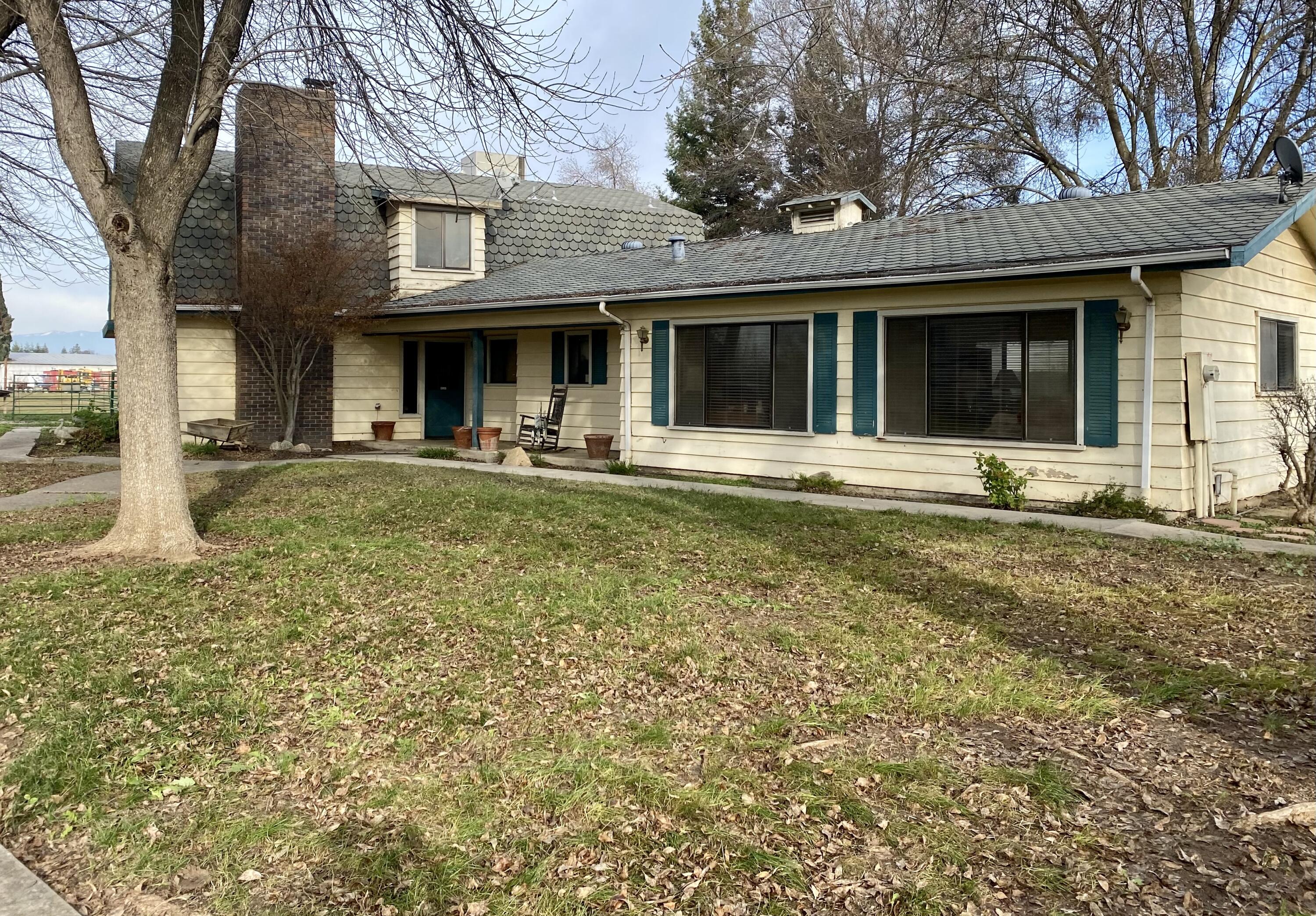 1398 North Elberta Road Exeter, CA 93221 - Photo 9 of 63 9B31A1C7-24A1-47C3-BBC3-42DB9DB0FB28