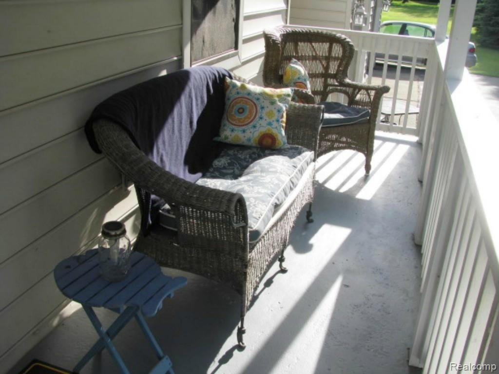 2660 31 Mile Road Washington, MI 48095 - Photo 5 of 50 sun kissed porch