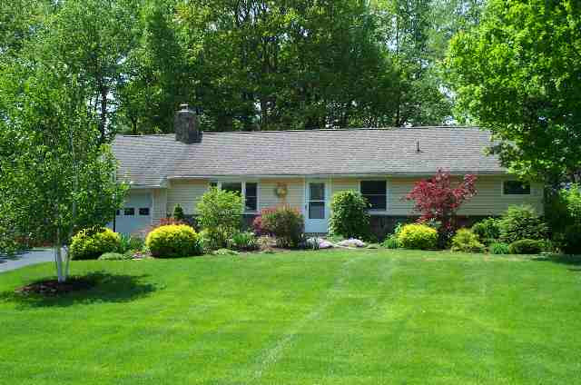 195 Winne Road Bethlehem, NY 12054 - Photo 1 of 12 Photo 1