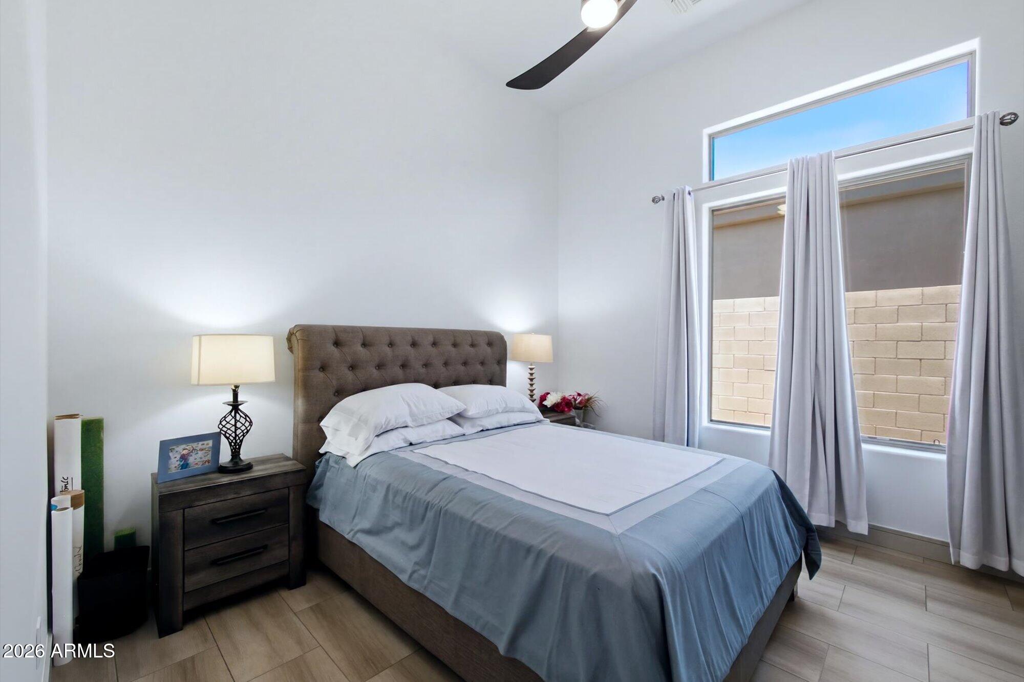 41606 North Anthem Ridge Drive Phoenix, AZ 85086 - Photo 21 of 52 20-Guest bedroom