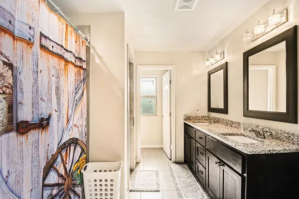 $325,000 | 621 North Ave B, Springtown, TX 76082