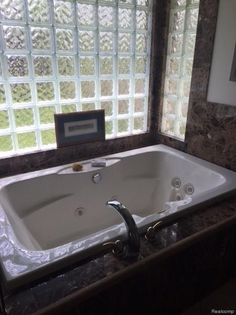 2821 Riverside Drive Port Huron, MI 48060 - Photo 33 of 57 Gallery Image 33