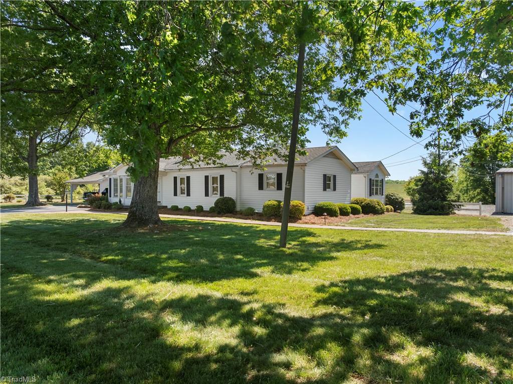 1687 Sexton Road Denton, NC 27239 - Photo 33 of 50