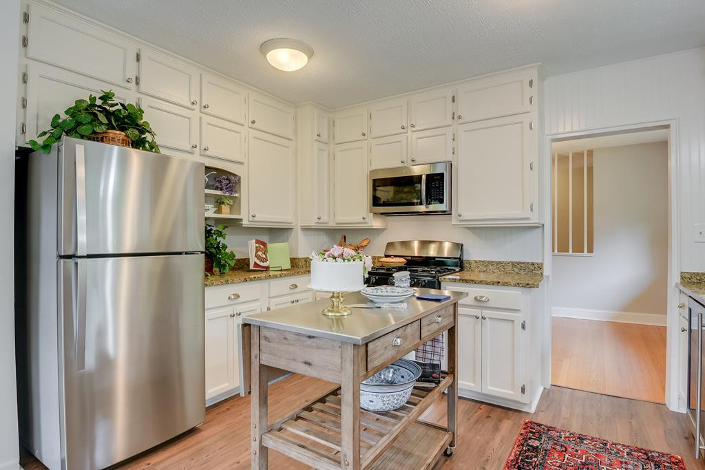 1615 Ridgecrest Lane Aiken, SC 29801 - Photo 4 of 58