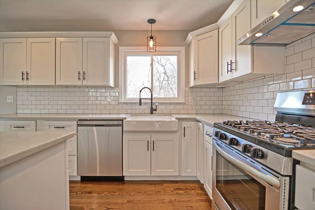655 Sharps Lot Road Swansea, MA 02777 - Photo 8 of 32 Gallery Image 8