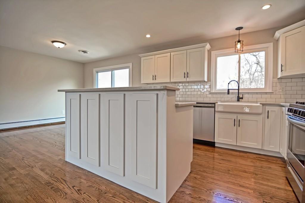 655 Sharps Lot Road Swansea, MA 02777 - Photo 9 of 32 Gallery Image 9