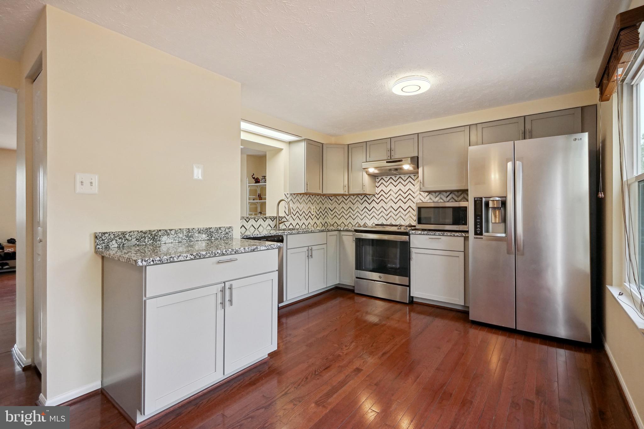 7453 Lone Star Road Lorton, VA 22079 - Photo 5 of 34 Gallery Image 5