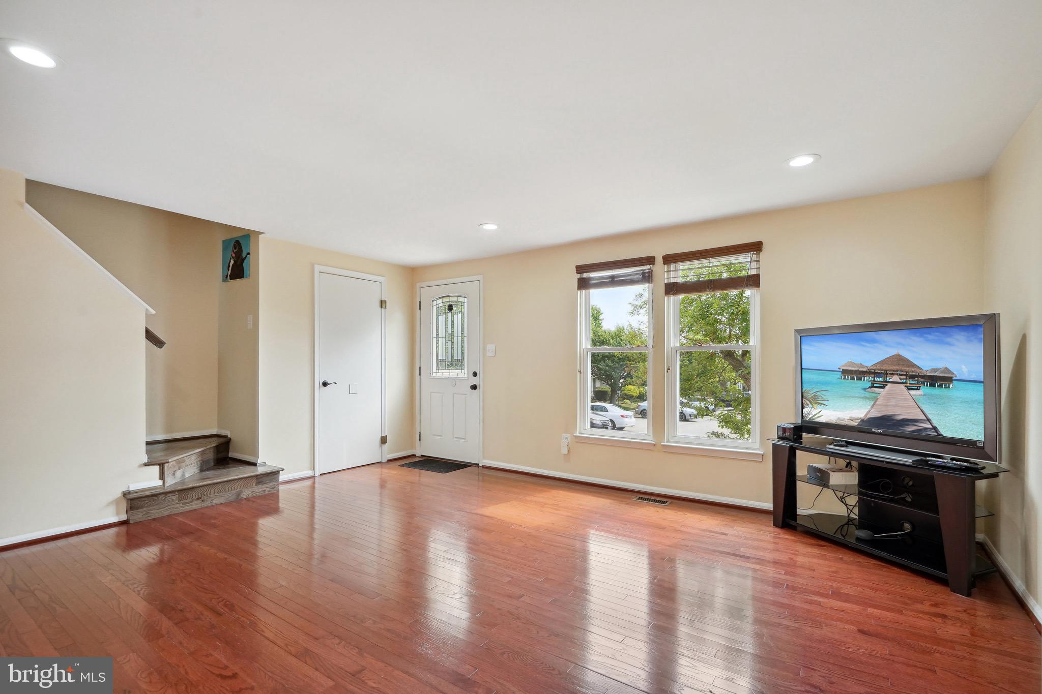 7453 Lone Star Road Lorton, VA 22079 - Photo 10 of 34 Gallery Image 10