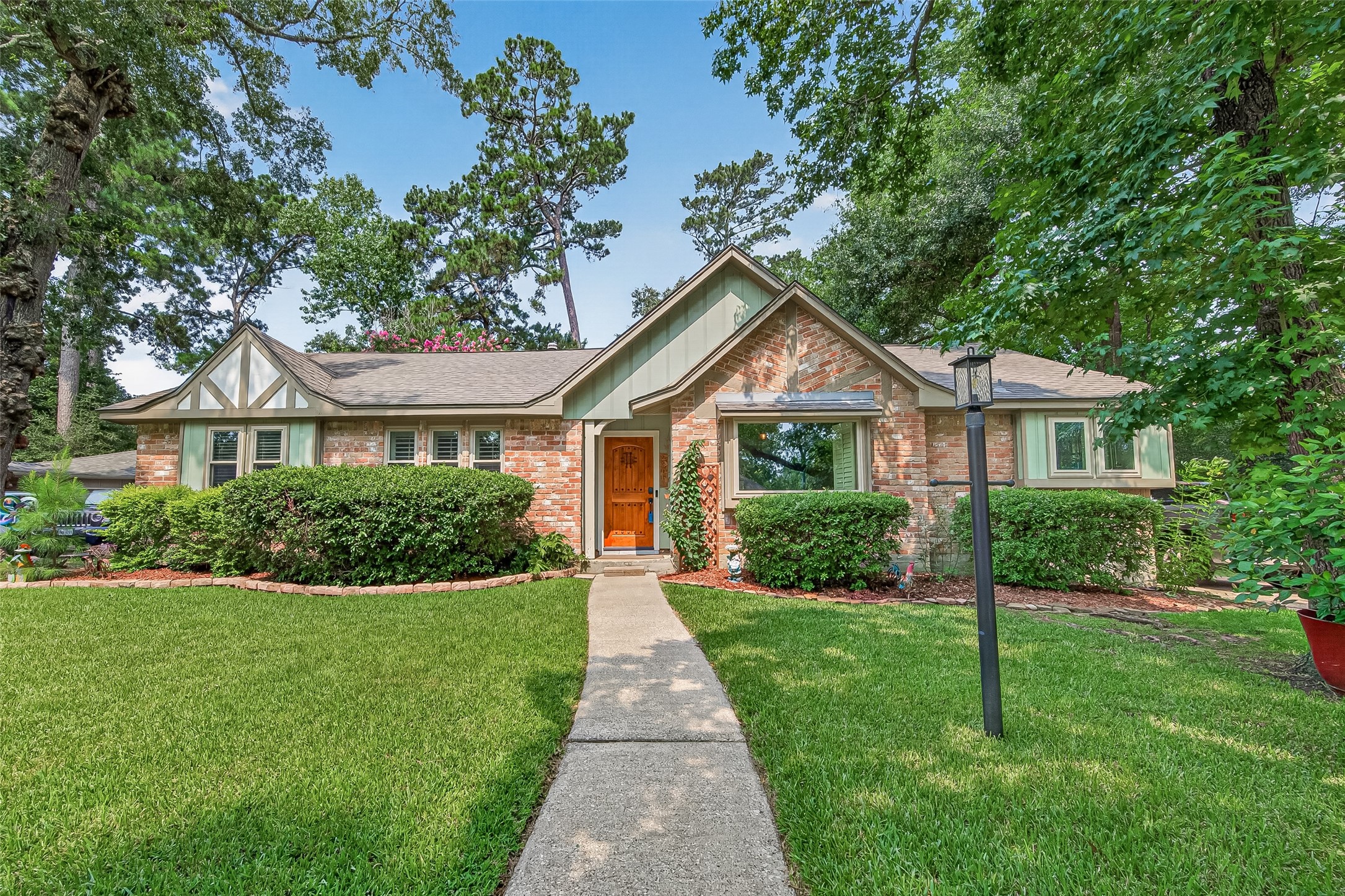 23011 Fox Hunt Drive Spring, TX 77389 - Photo 2 of 50