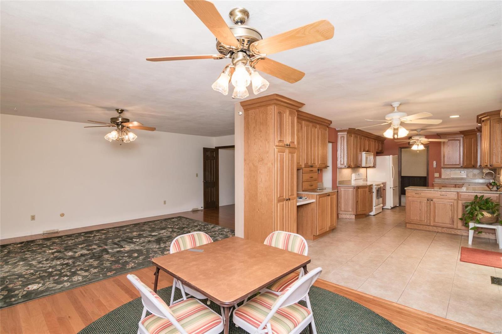 3 Fox Run O'Fallon, IL 62269 - Photo 12 of 31 Gallery Image 12