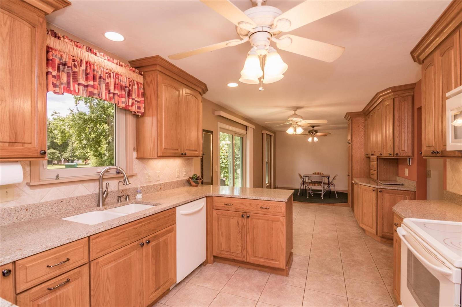 3 Fox Run O'Fallon, IL 62269 - Photo 15 of 31 Gallery Image 15
