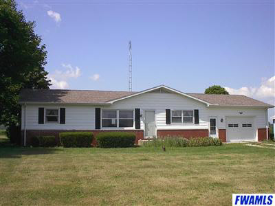 1086 South Warren Road Huntington, IN 46750 - Photo 1 of 16 Gallery Image 1
