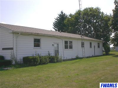 1086 South Warren Road Huntington, IN 46750 - Photo 13 of 16 Gallery Image 13