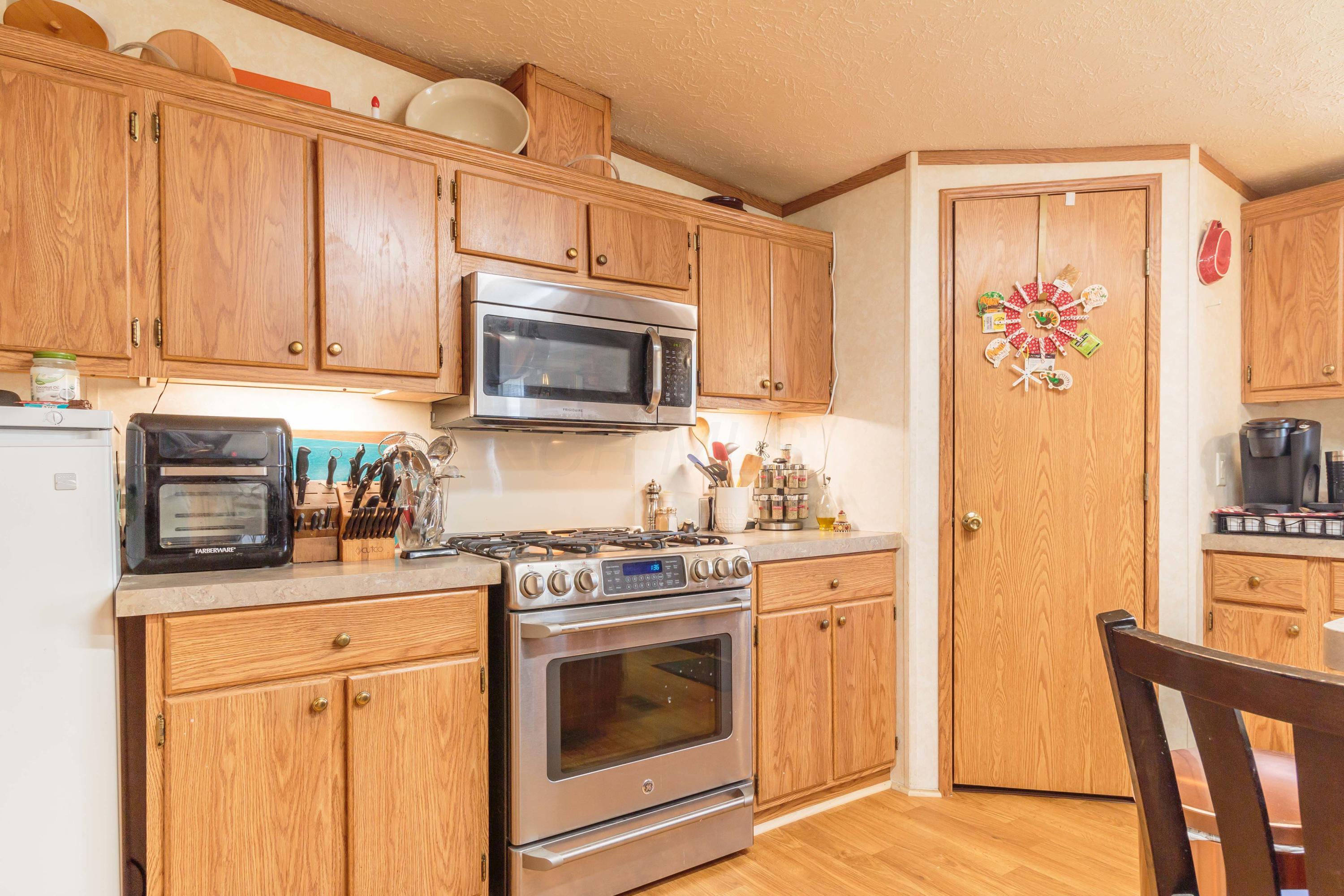 235 Rona Boulevard Pataskala, OH 43062 - Photo 8 of 22