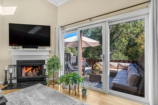 $609,900 | 14 Hawthorne Village, Unit D, Franklin, MA 02038