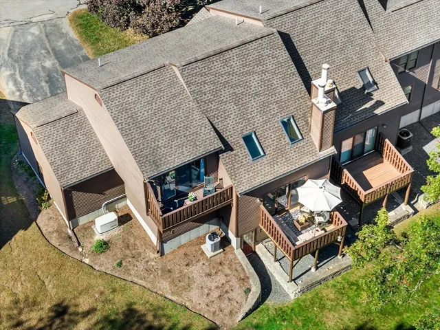 $609,900 | 14 Hawthorne Village, Unit D, Franklin, MA 02038