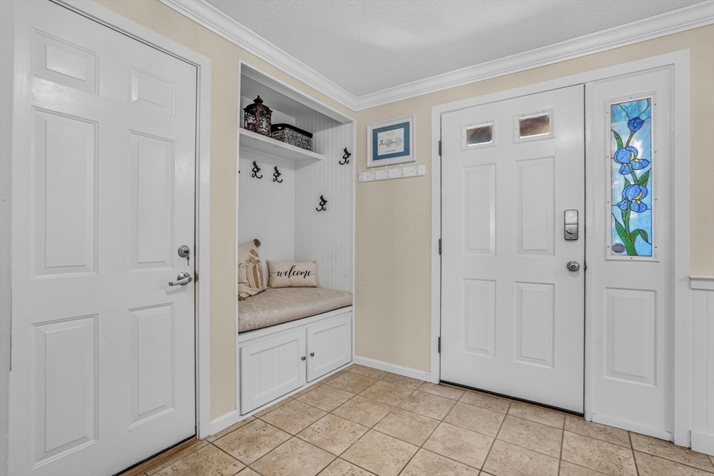 14 Hawthorne Village, Unit D Franklin, MA 02038 - Photo 4 of 42