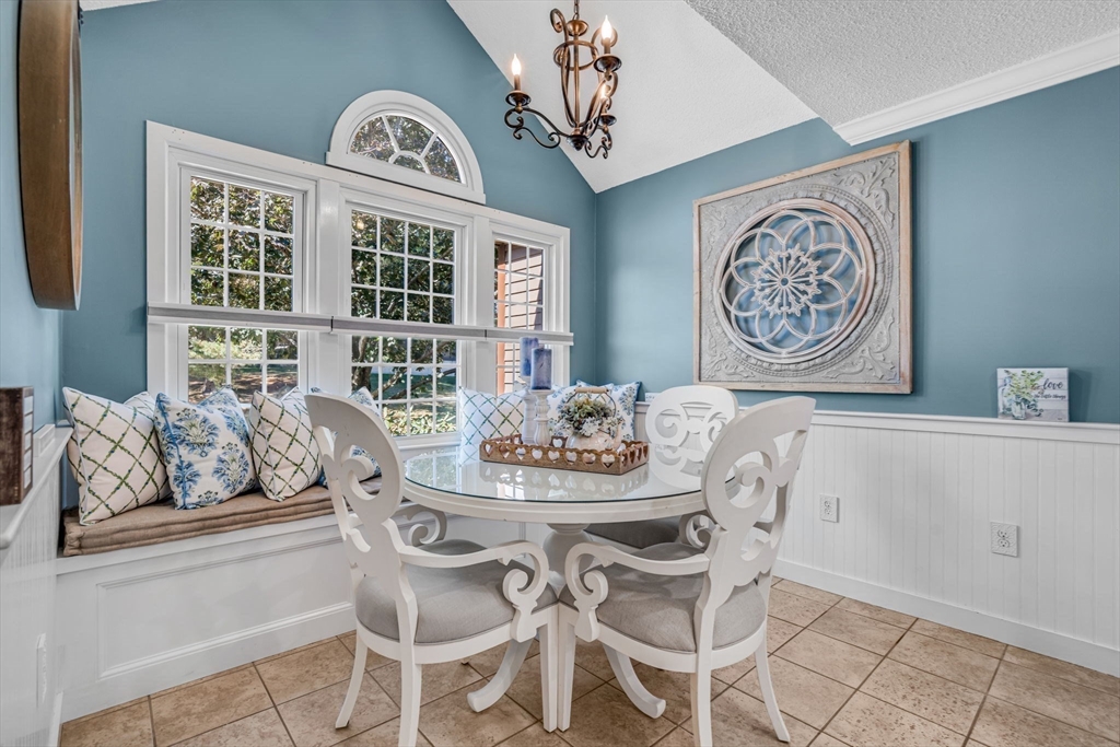 14 Hawthorne Village, Unit D Franklin, MA 02038 - Photo 6 of 42