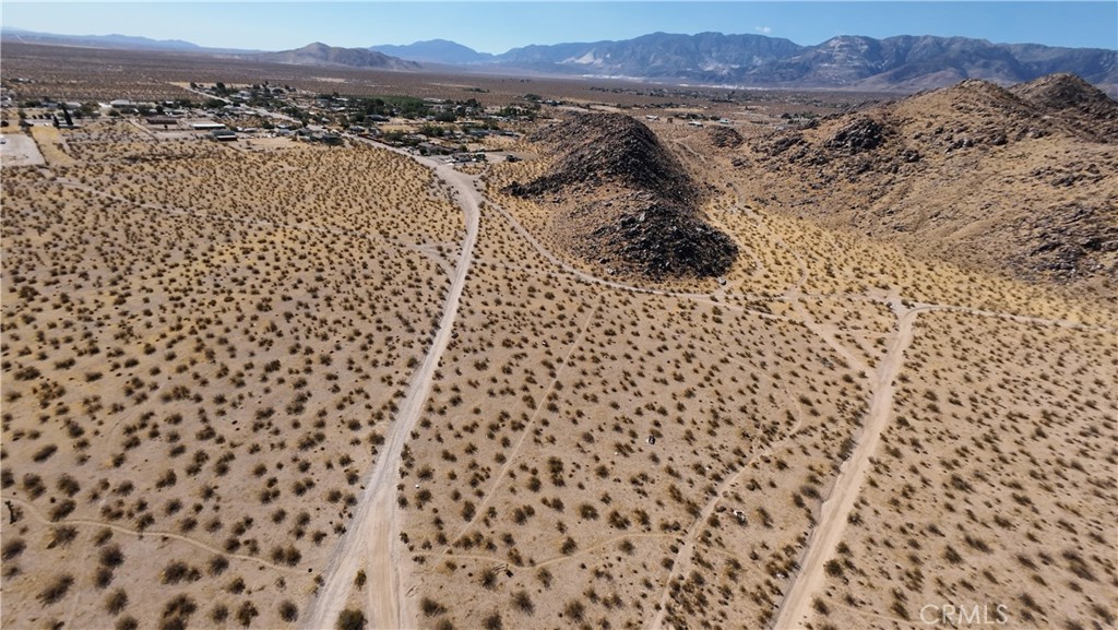 1 Trade Post Road Lucerne Valley, CA 92356 - Photo 2 of 5