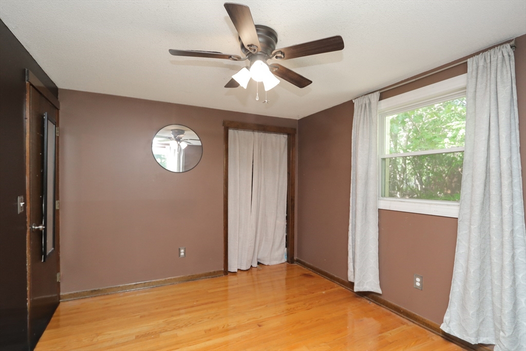 41 Rosedale Avenue Springfield, MA 01128 - Photo 20 of 42 Gallery Image 20