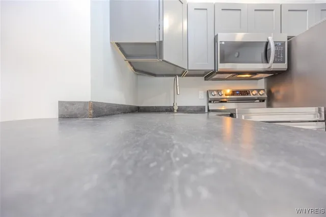 $999 | 530 Main Street, Unit 3, Niagara Falls, NY 14301