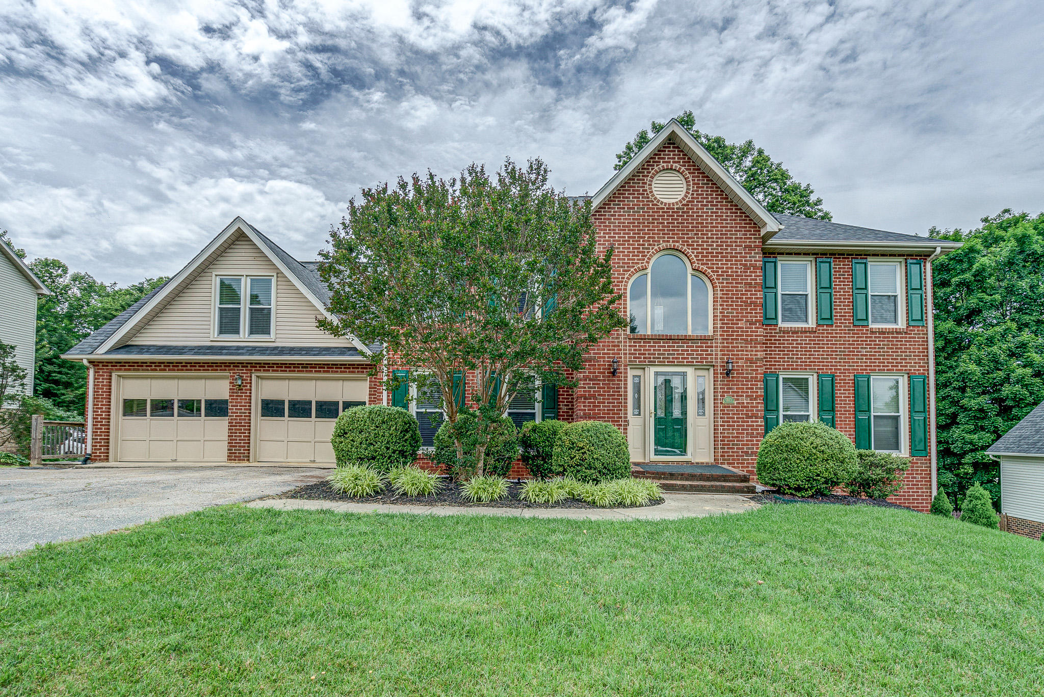 1813 Millbridge Road Salem, VA 24153 - Photo 1 of 47 01-1813 Millbridge Rd 001