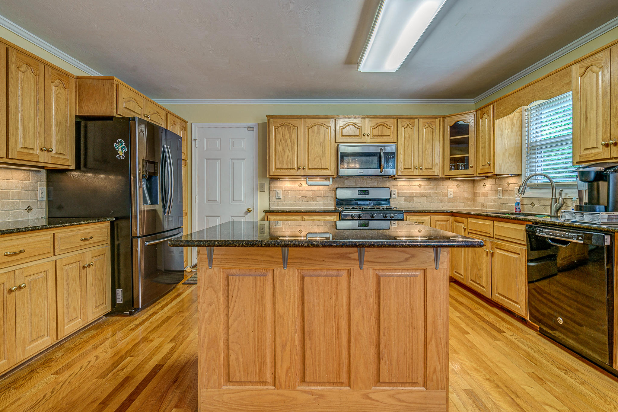 1813 Millbridge Road Salem, VA 24153 - Photo 12 of 47 09-1813 Millbridge Rd 009