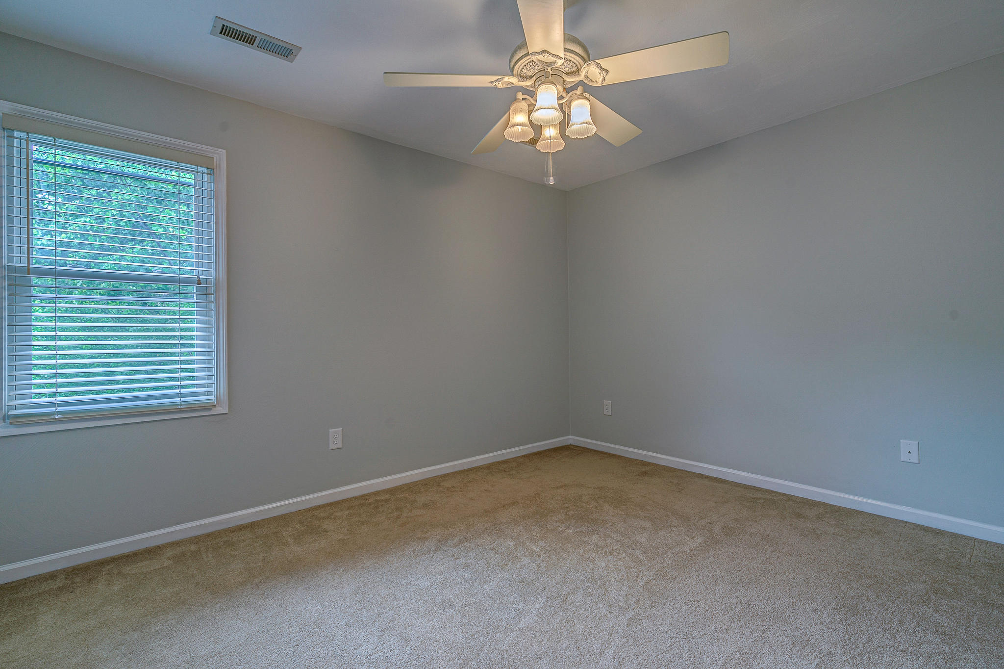 1813 Millbridge Road Salem, VA 24153 - Photo 29 of 47 26-1813 Millbridge Rd 026