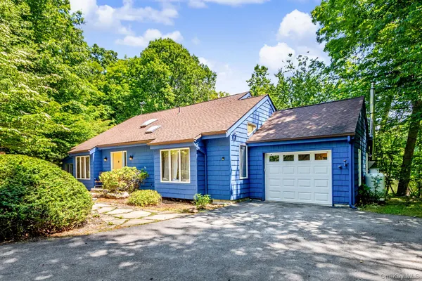 $750,000 | 4 Loggers Court, Carmel, NY 10512