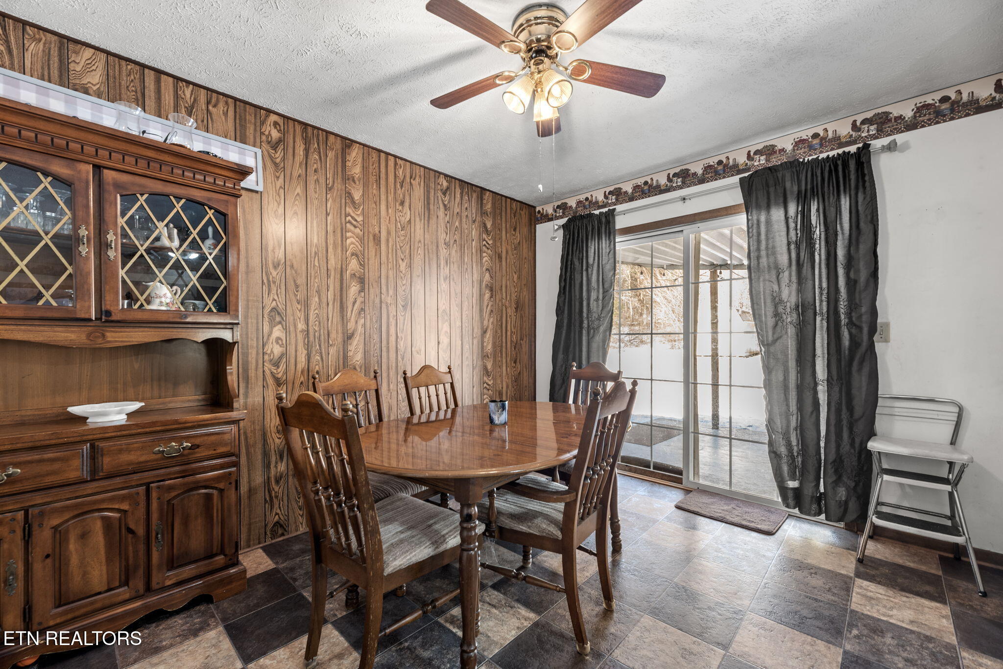 1968 East Wolf Valley Road Heiskell, TN 37754 - Photo 7 of 37 10-web-or-mls-EWlfVlly1986 (13)