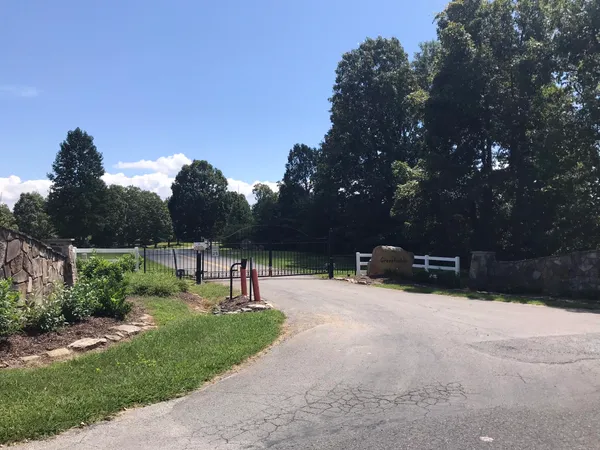 $164,900 | 1 Lake George Drive, Unit 1, Dunlap, TN 37327