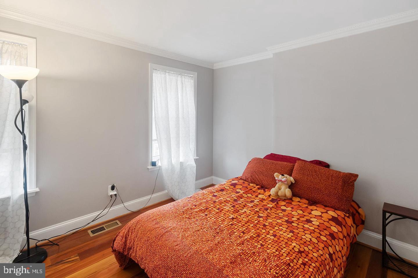 2129 Walnut Street, Unit 3 Philadelphia, PA 19103 - Photo 7 of 9