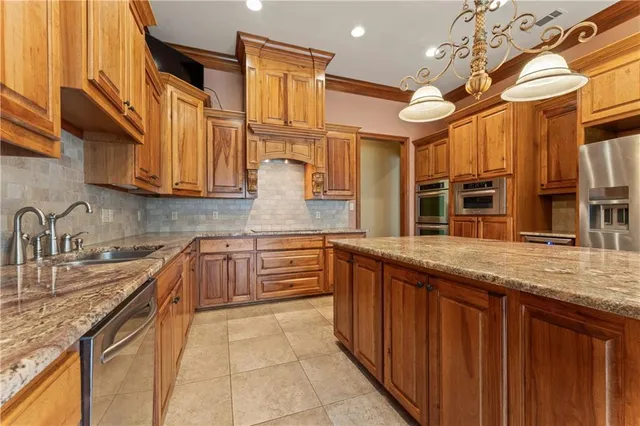 $725,000 | 21472 Blue Marlin Drive, Springfield, LA 70462