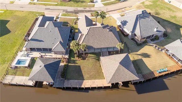 $725,000 | 21472 Blue Marlin Drive, Springfield, LA 70462