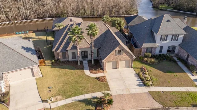 $725,000 | 21472 Blue Marlin Drive, Springfield, LA 70462
