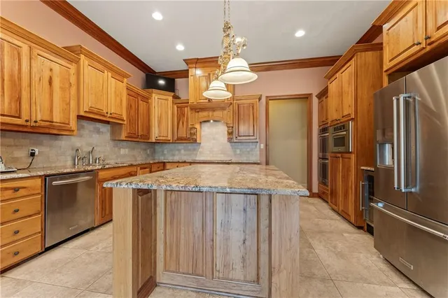 $725,000 | 21472 Blue Marlin Drive, Springfield, LA 70462