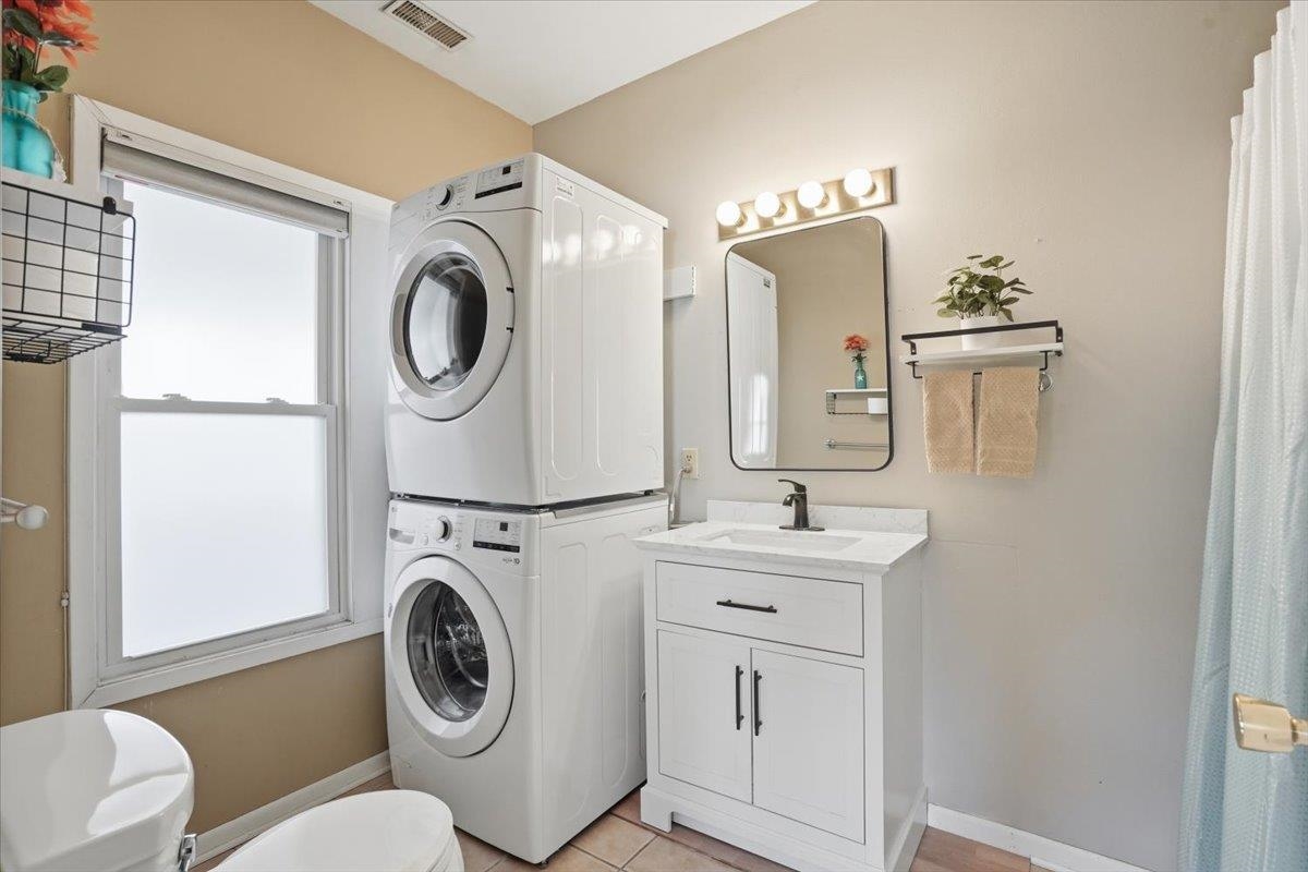 2218 Regent Street, Unit 3 Madison, WI 53726 - Photo 19 of 26