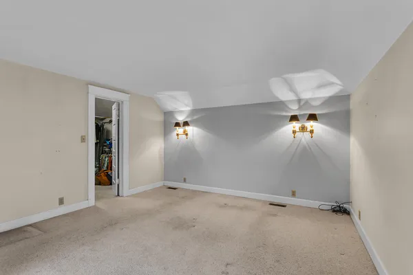$319,900 | 1903 Kibby Road, Jackson, MI 49203