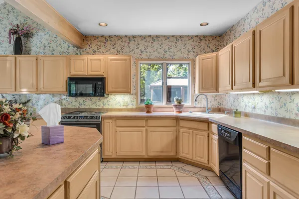 $319,900 | 1903 Kibby Road, Jackson, MI 49203
