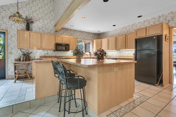 $319,900 | 1903 Kibby Road, Jackson, MI 49203