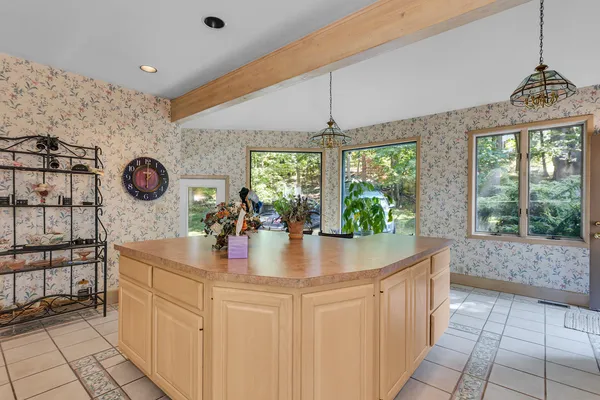 $319,900 | 1903 Kibby Road, Jackson, MI 49203