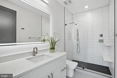 $3,199,995 | 1608 Wrightson Drive, McLean, VA 22101