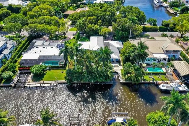 $25,000 | 795 18th Avenue South, Naples, FL 34102