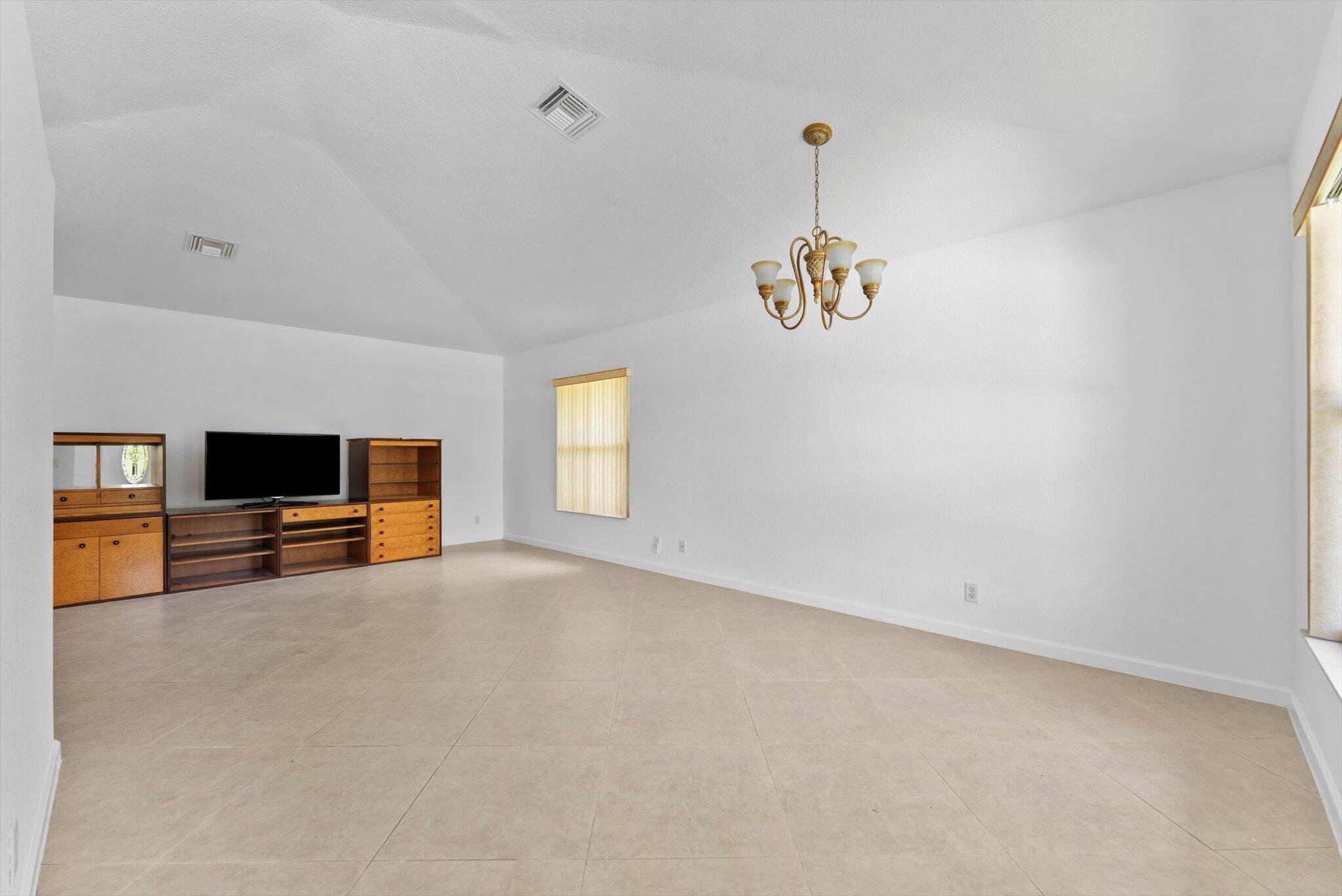 375 Northwest 42nd Street Boca Raton, FL 33431 - Photo 4 of 27 04-4