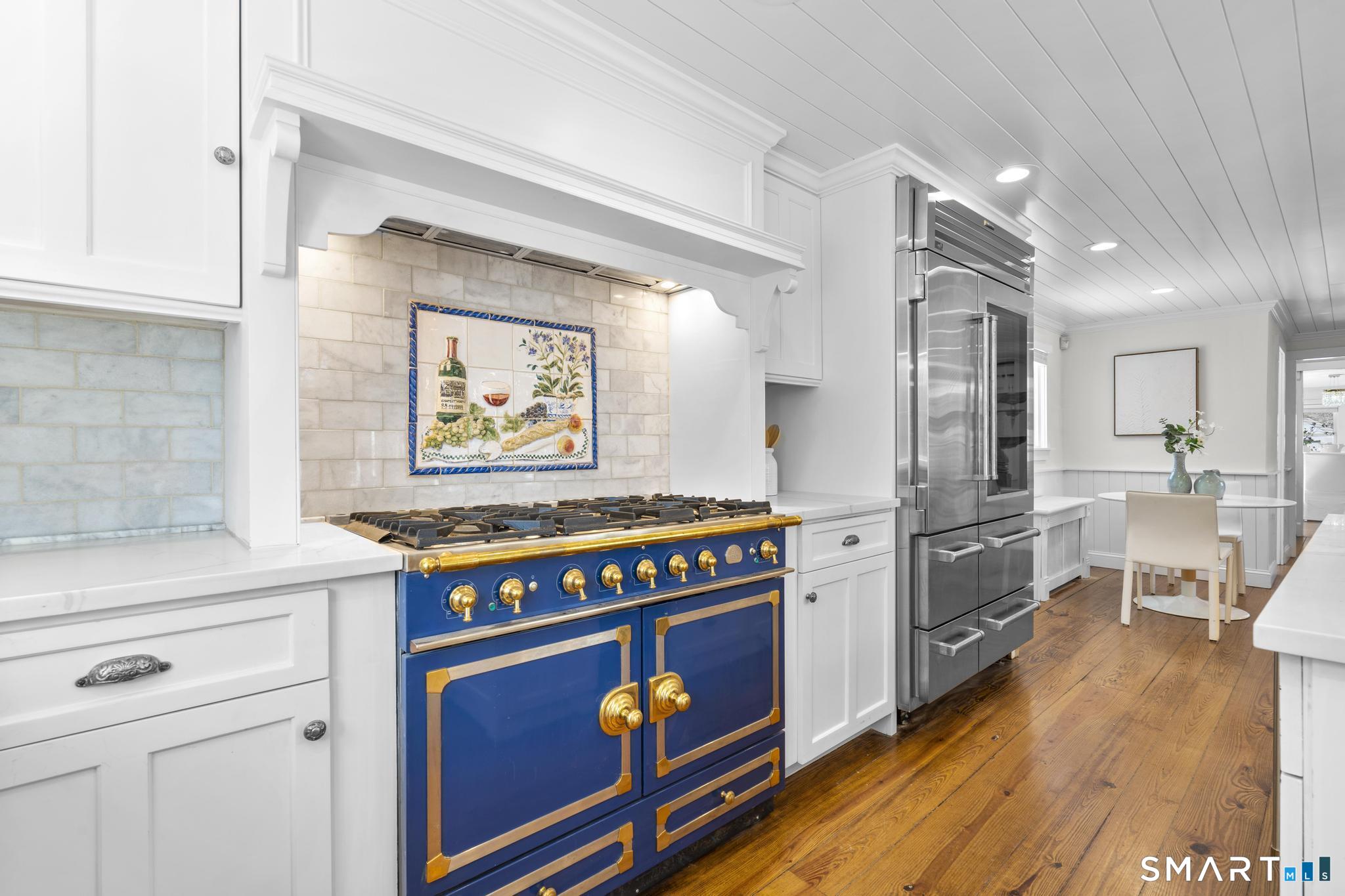1090 Ridgefield Road Wilton, CT 06897 - Photo 6 of 37