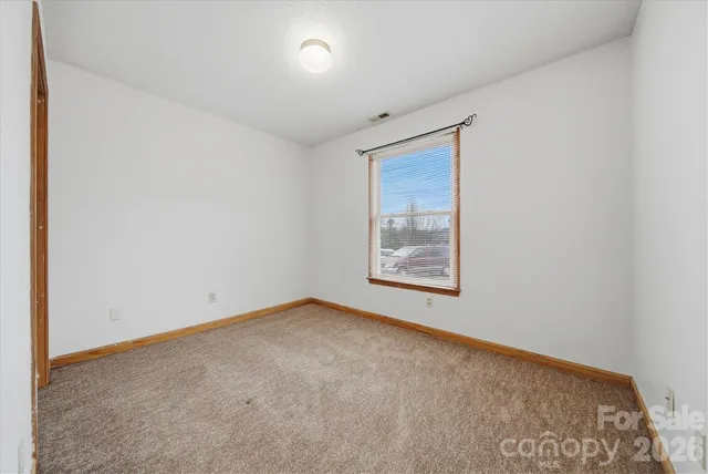 $270,000 | 1118 St Michaels Drive Southeast, Conover, NC 28613