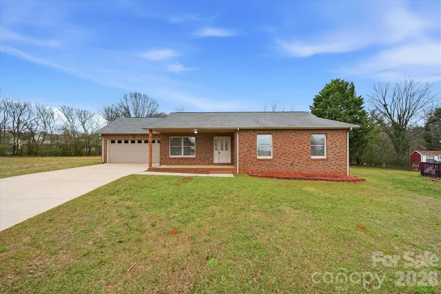 $270,000 | 1118 St Michaels Drive Southeast, Conover, NC 28613